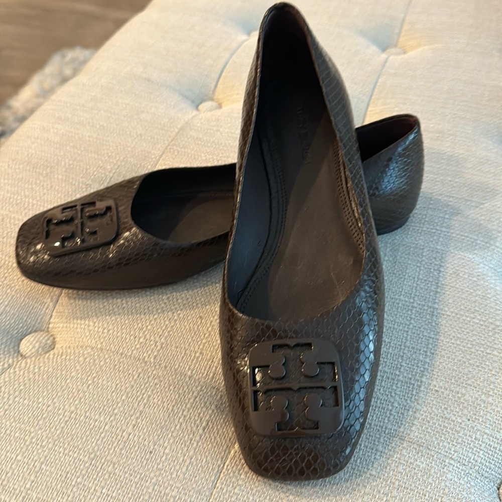Tory Burch Brown flats